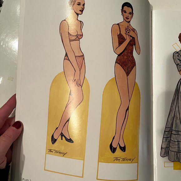 Balenciaga Fashion Review Paper Dolls by Tom Tierney (2000‎ Dover Publications) - Picture 7 of 10